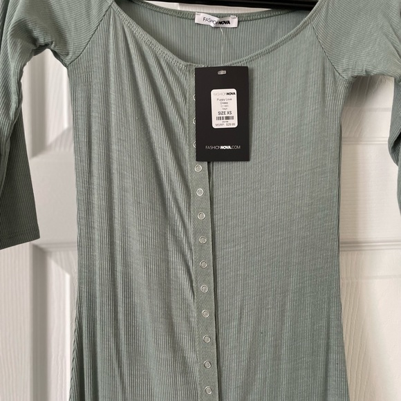 Brand new with tags midi dress button closure - Picture 3 of 3